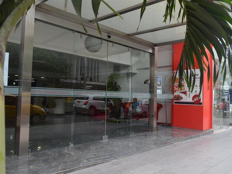Hotel Hr Amada Cucuta Exterior photo