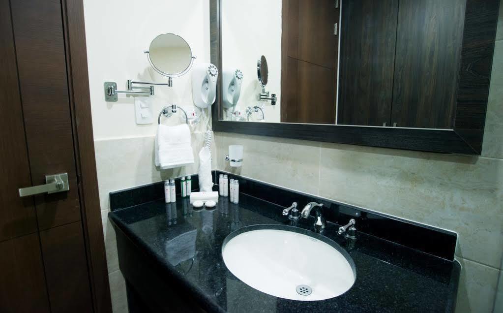 Hotel Hr Amada Cucuta Exterior photo