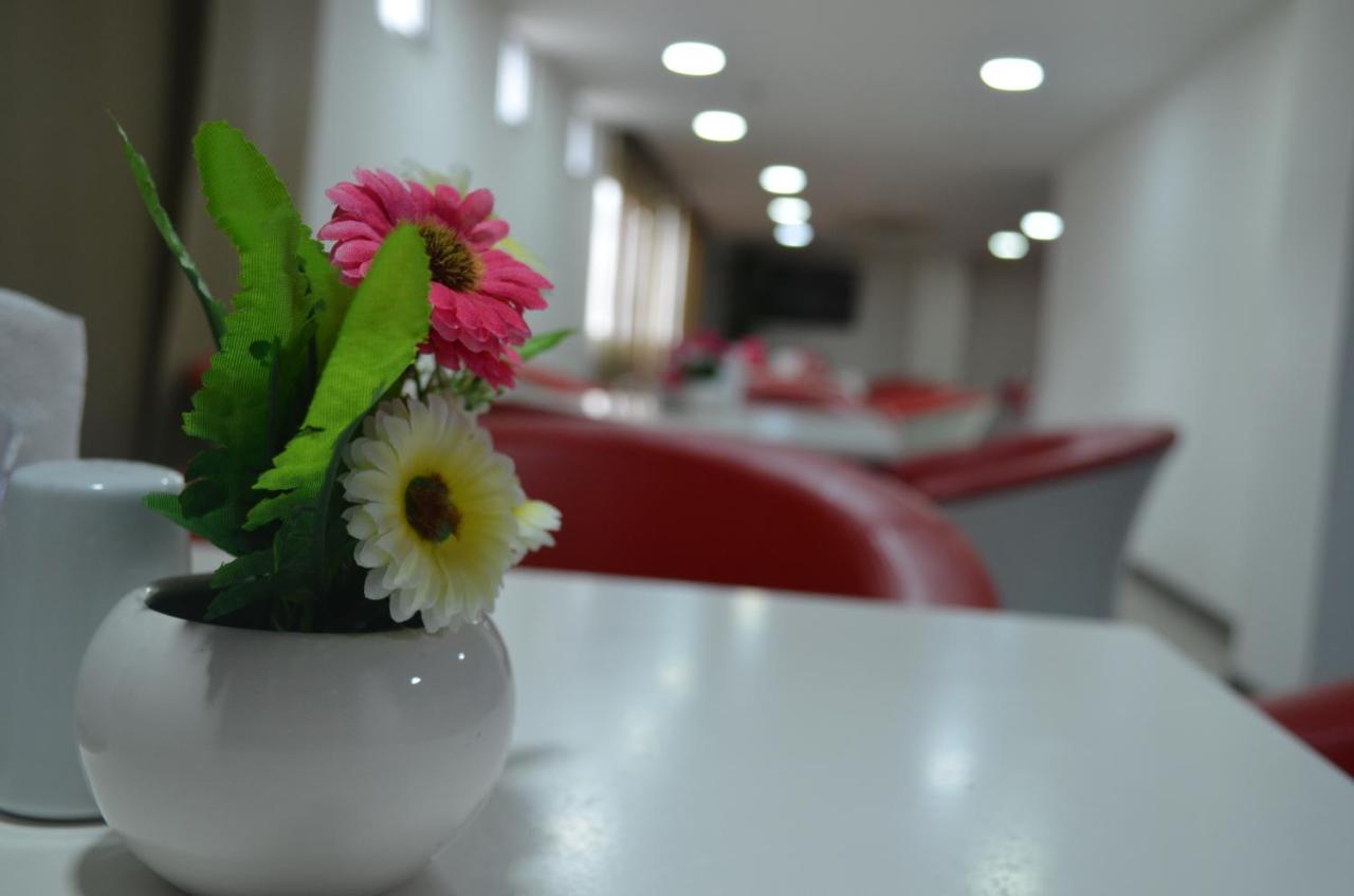 Hotel Hr Amada Cucuta Exterior photo